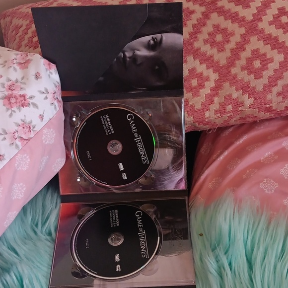 Game of thrones the complete fourth season ♟️ - Picture 4 of 9